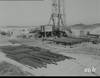 1960 : Extraction de pétrole sur un puits du Sénégal - 14078 vues